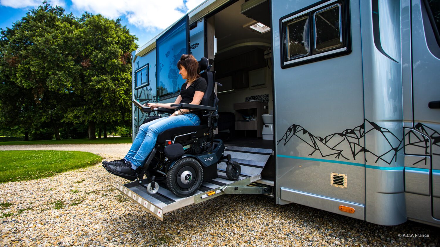 Camping-car Hoddicé PMR Handicap handicapé hayon élévateur