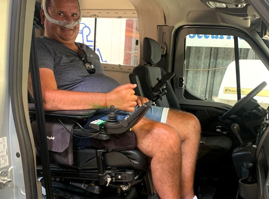 monsieur tétraplégique achat camping-car aménagé