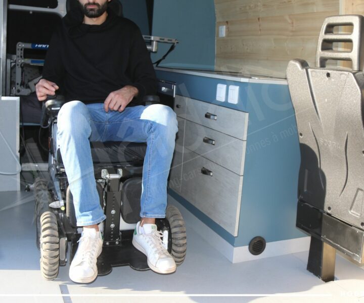 Fourgon aménagé pour une personne handicapée